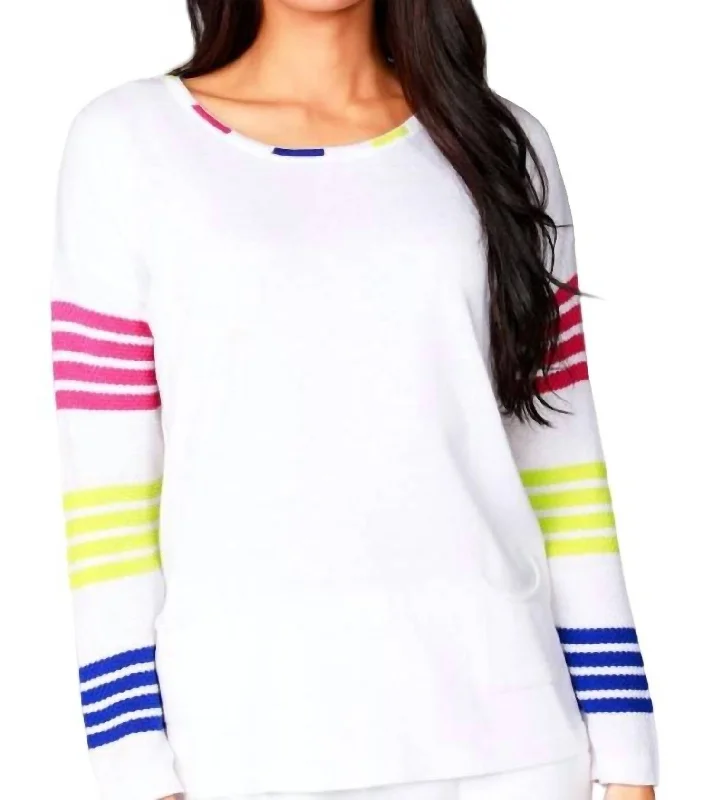 Two Pocket Crew Top In White MultiCrewneckseam