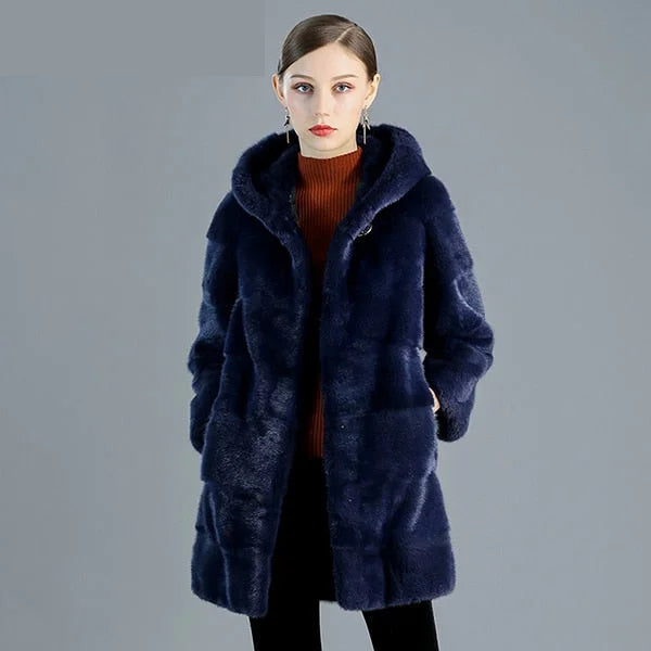 Hunting JacketsWomen's Slim Type Thick Warm Real Mink Fur Winter Jacket with Hood