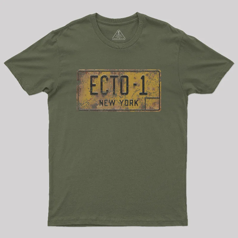 Ecto-1 Rusty and Weathered Licence Plate Geek T-ShirtSporty Tee