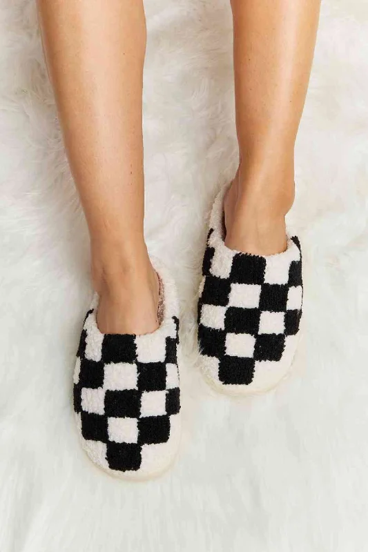 Plus size women's ruffle topsMelody Checkered Print Plush Slide Slippers