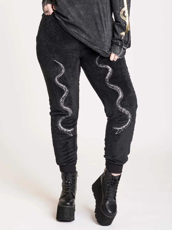 Large women's slim topsSnake Embroidered Plush Jogger